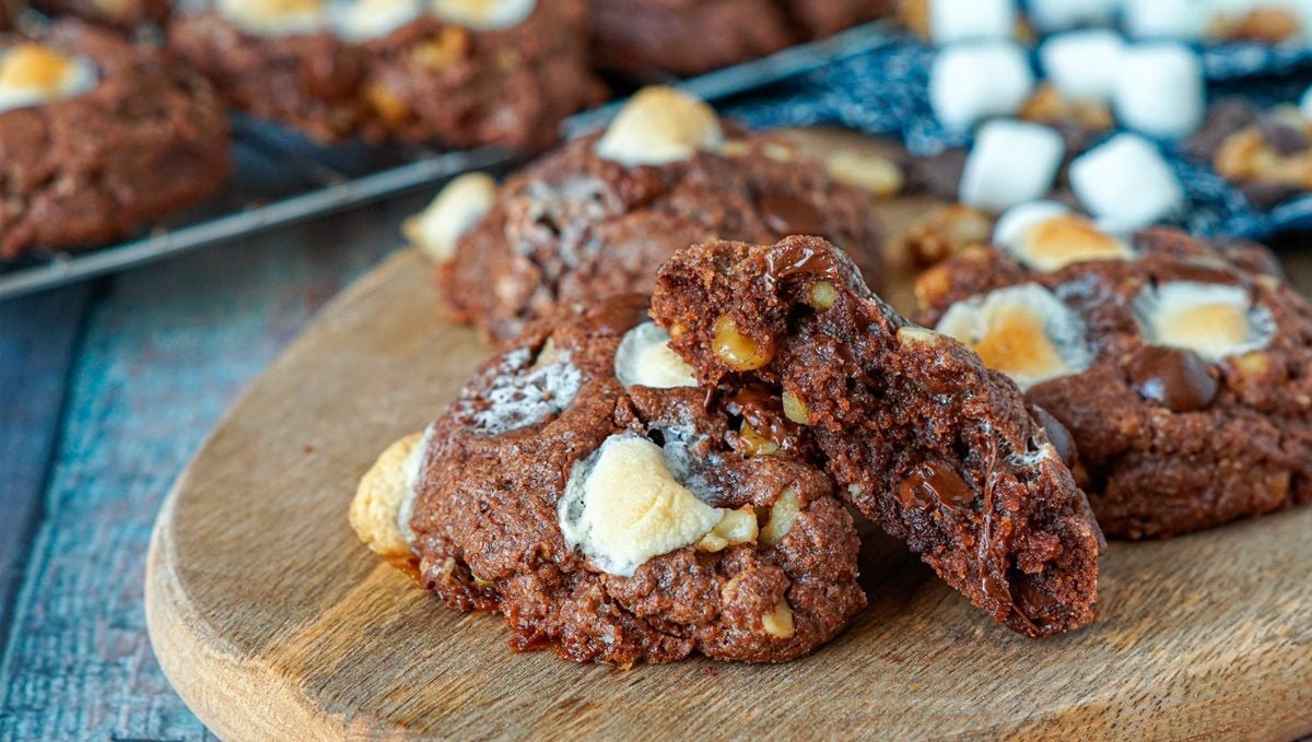The three easiest edibles without using an oven: rocky road cookies