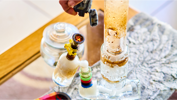 How To Smoke Dabs Without A Rig  Pros and Cons Of Few Methods